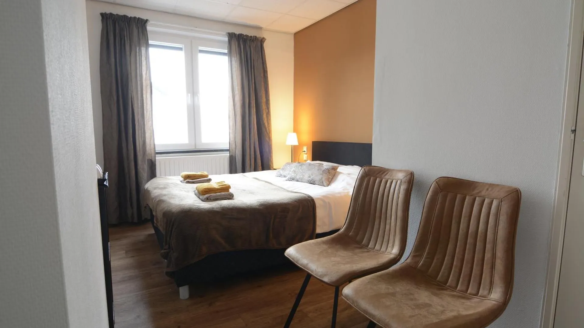 Bed & Breakfast Hotel Het Gerendal ファルケンブルフ