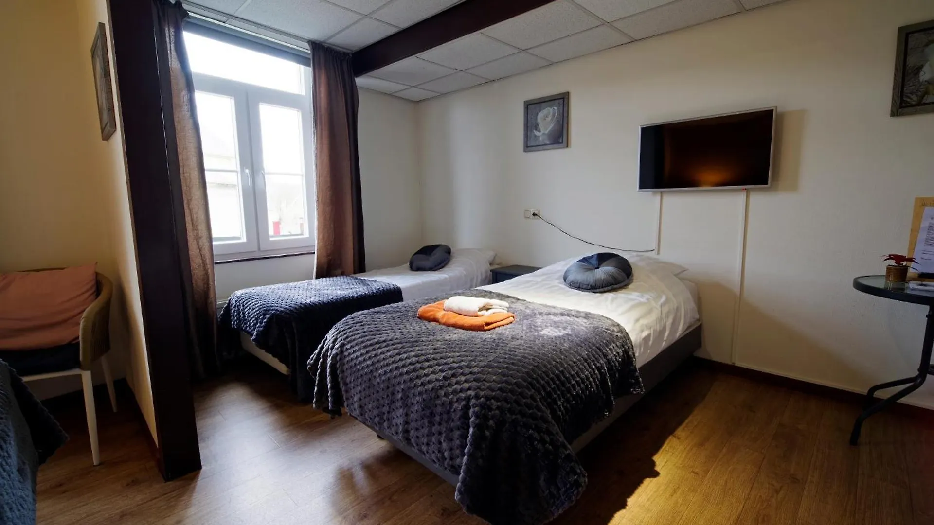Bed & Breakfast Hotel Het Gerendal ファルケンブルフ